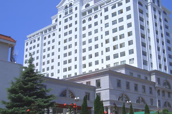 2024威海市立二院自體脂肪填充面部價格怎么樣