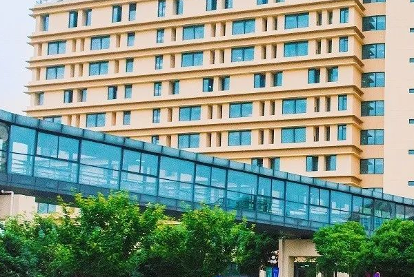 2024中山大學(xué)附屬第一醫(yī)院矯正牙齒價(jià)格?矯正牙齒要多久