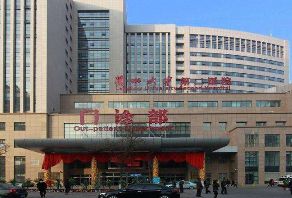 2024蘭州大學第二醫(yī)院飛秒價格?飛秒手術有什么風險