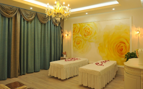 長沙開福瑞星醫(yī)療美容門診部	眼部去皺90天案例恢復(fù)過程&一般多少錢