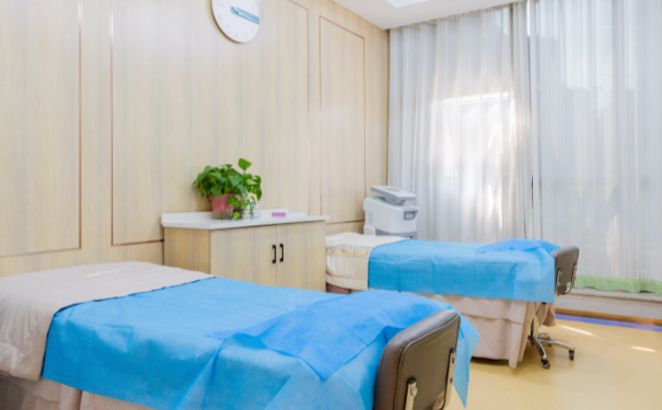 上海美萊醫(yī)療美容招風耳矯正一般多少錢?技術亮點&術后一年案例揭秘