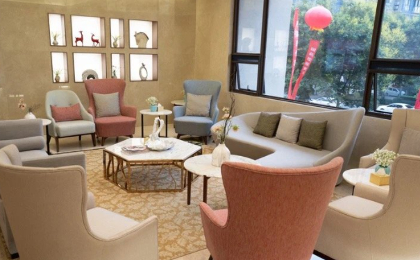 天心區(qū)臉秀整形醫(yī)院吸脂術(shù)后30天恢復(fù)案例|技術(shù)亮點怎么樣?價目表