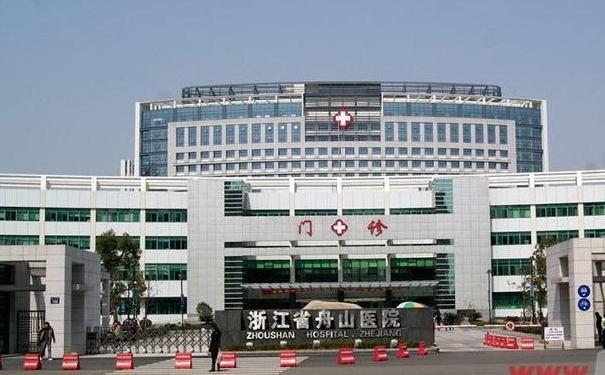 浙江省舟山醫(yī)院陳偉軍牙套矯正術后6個月案例&技術怎么樣?