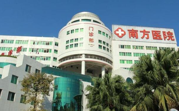 南方醫(yī)科大學(xué)南方醫(yī)院胡志奇光子除皺案例細(xì)節(jié)&技術(shù)怎么樣?