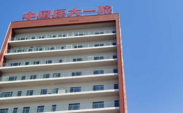 中國科學技術大學附屬第一醫(yī)院鐘曉紅鼻唇溝提升報價多少?案例變化,專家資料